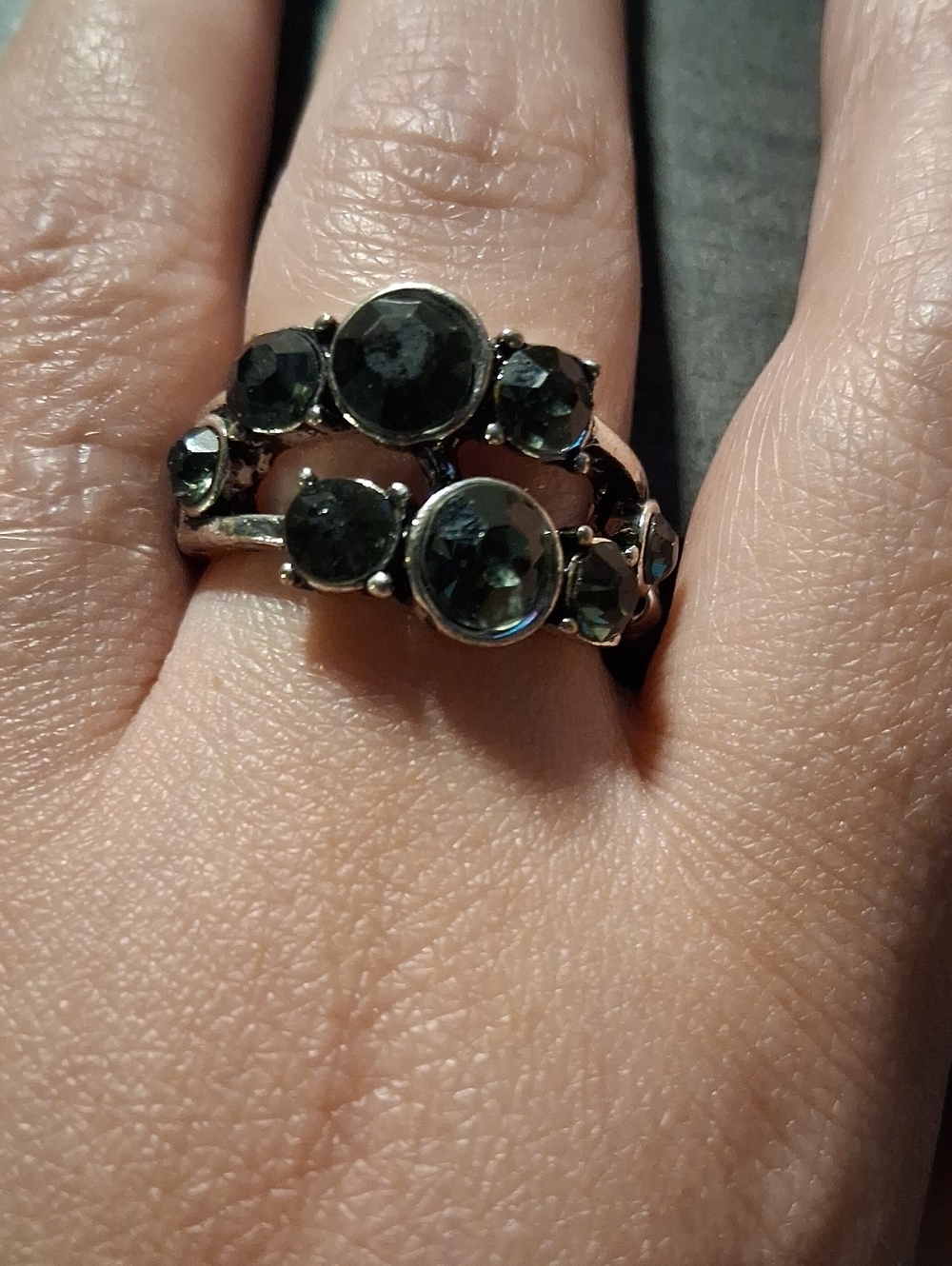 Source Unknown Silver-Tone Ring with Black Faceted Stones